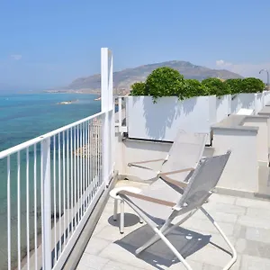 Gaura Apartment